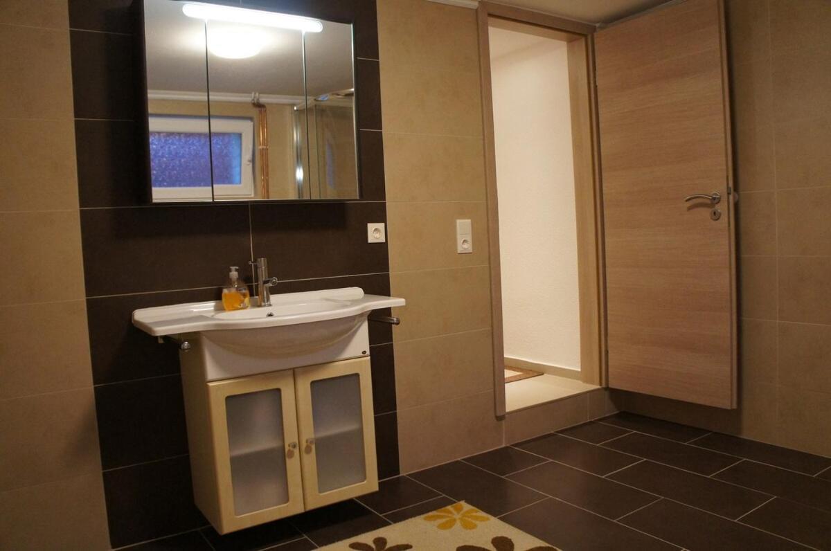 Haus House Near Fair Exhibition Messe Very Close 9 Min Walking Apartment Hannover