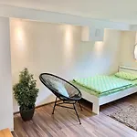 Haus House Near Fair Exhibition Messe Very Close 9 Min Walking
